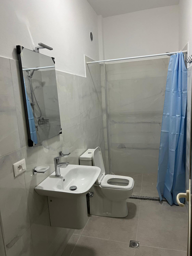 Bathroom 3, Vila Zyle, Shkodrës