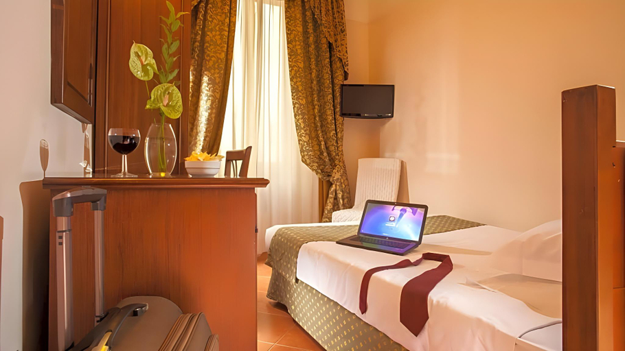 Bedroom 2, Hotel Varese, Rome