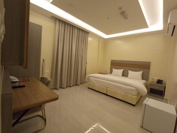 Bedroom 2, Duqum Plaza Hotel, Al Wusta
