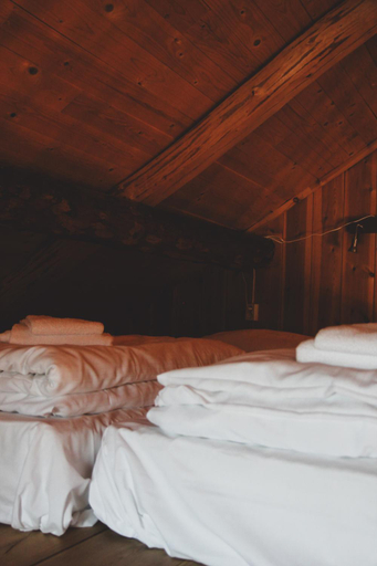 Bedroom 3, Valsøya, Halsa