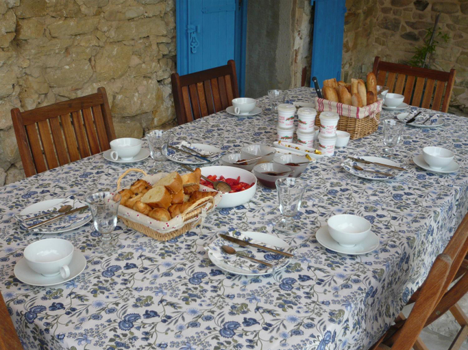 Others 2, Le Mas Saint Jacques, Vaucluse