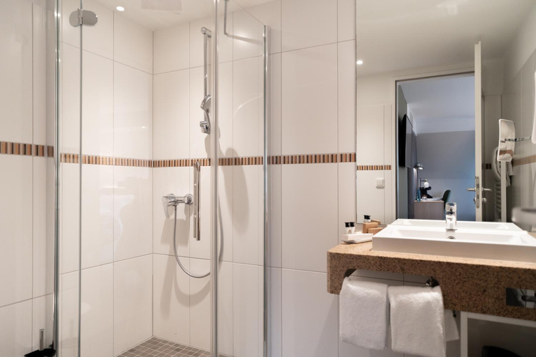 Bathroom 3, Designhotel am Stadtgarten Freiburg, Freiburg im Breisgau