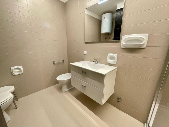 Bathroom 3, Nice Apartment with Pool in a Great Location - By Beahost Rentals, Venezia