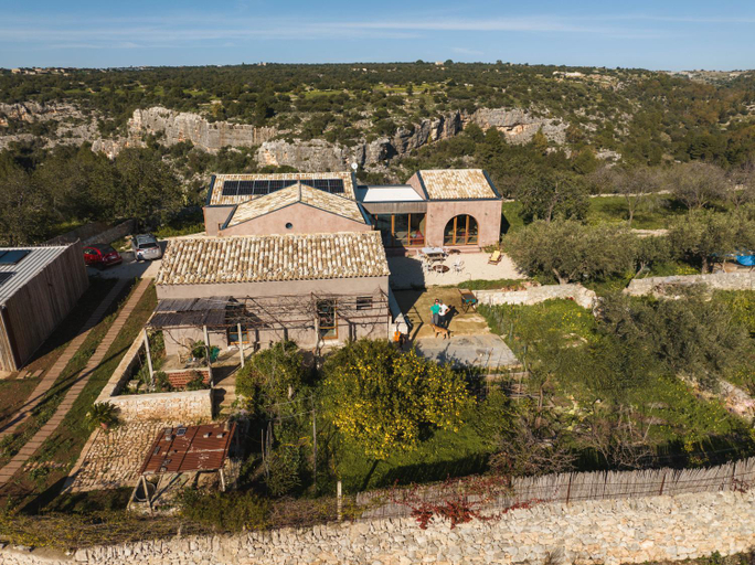 Others 5, Casa Canyon, Ragusa