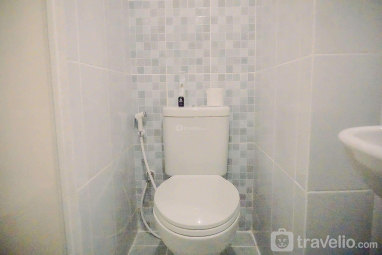 Bathroom 3, Studio Relaxing@ Tokyo Riverside PIK 2 By Travelio, Tangerang
