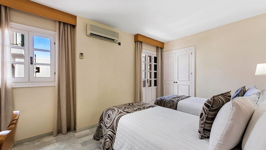 Bedroom 3, Macdonald Villacana Resort, Málaga