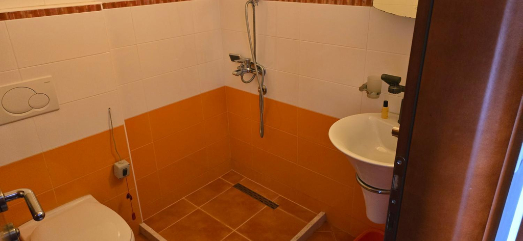 Shower 5, Hotel Porto Otrant