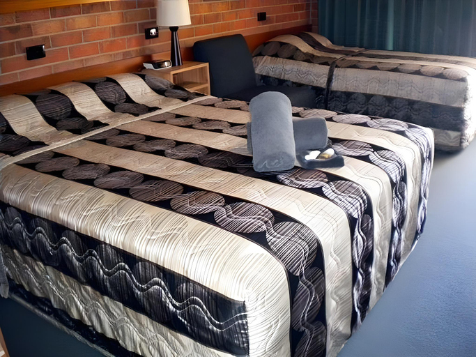 Bedroom 2, Moama Central Motel, Murray