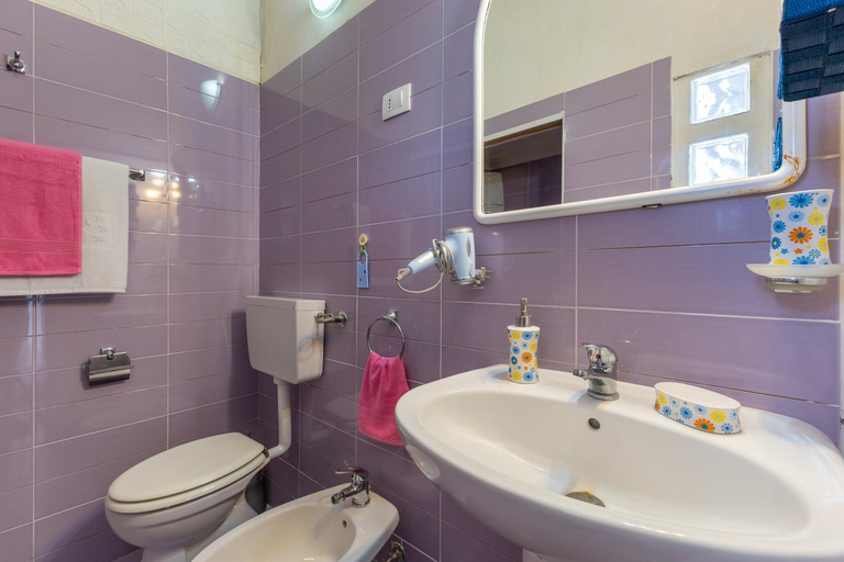 Bathroom 4, La Villa del Conte, Ragusa