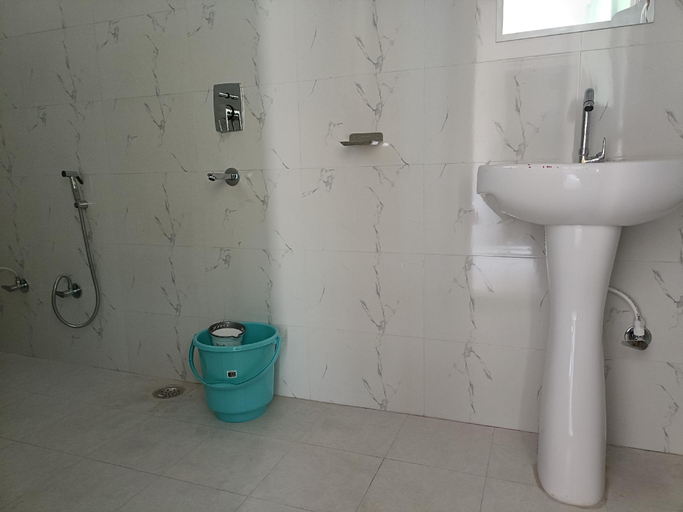 Bathroom 5, Hotel Pushpdeep, Rudraprayag