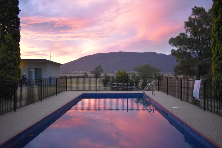 Sport & Beauty, Mountain View Motel, Towong - Pt B