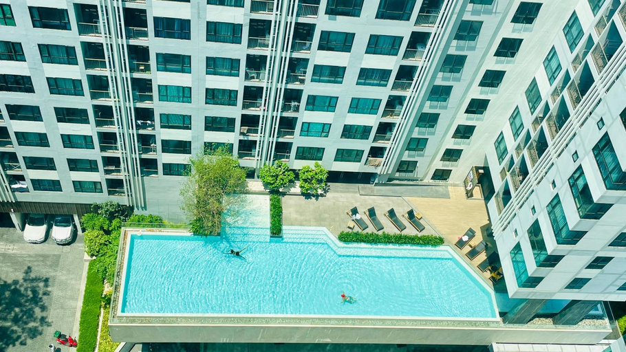 Others 2, The base 956 by Pupu, Pattaya