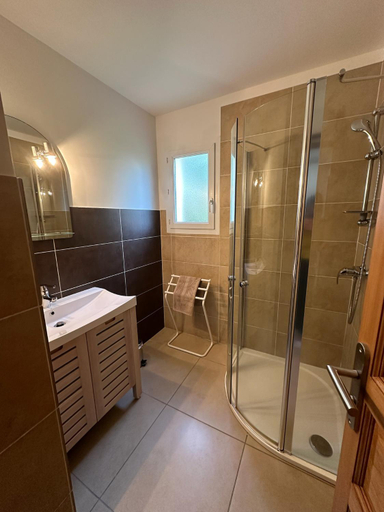 Bathroom 4, Manureva Calvi, Haute-Corse