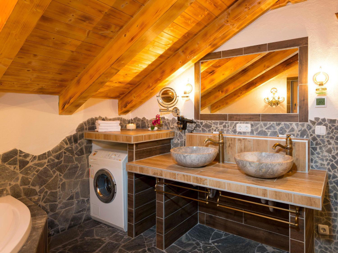 Bathroom 3, Chalet in St. Martin with Sauna Hot Tub, Sankt Johann im Pongau