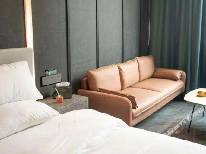 Bedroom 2, Haikou Kai Wei Hotel, Haikou