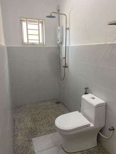 Bathroom 2, Sammy hoomesaty, Kinta