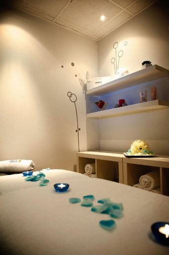 Bedroom 3, Hotel Torresport, Cantabria
