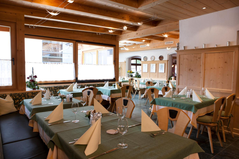 Others 5, Hotel Astras, Inn