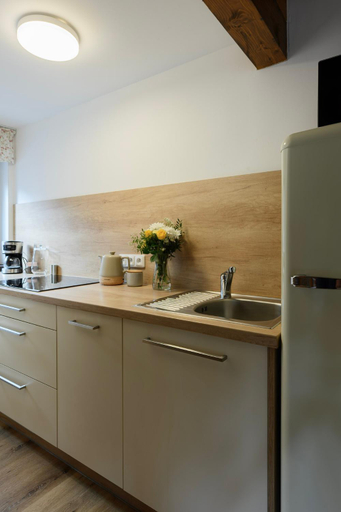 Others 4, Apartmany Mezivodi, Vsetín