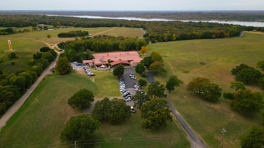 Exterior & Views 1, The Canebrake, Wagoner