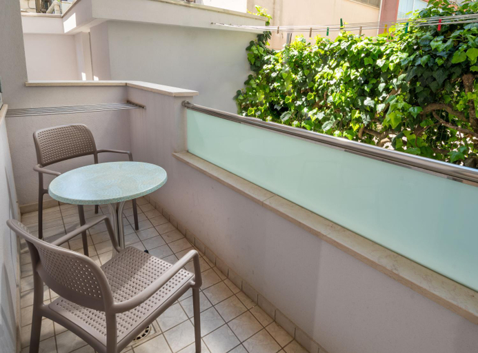 Others 4, Residence Marzia, Rimini