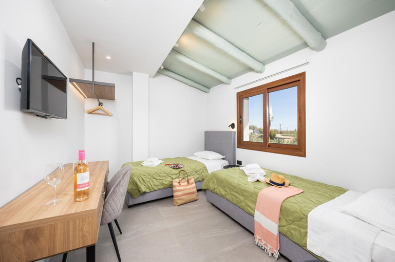 Bedroom 2, Villa Nineta, Crete