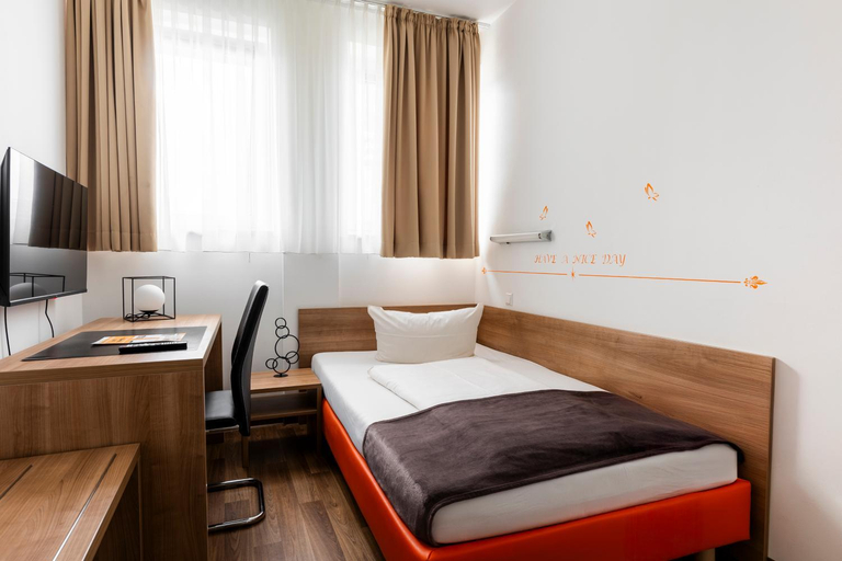 Bedroom 4, Orange Hotel und Apartments, Neu-Ulm
