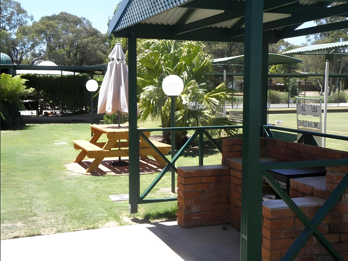 Others 4, Deniliquin Country Club Motor Inn, Deniliquin
