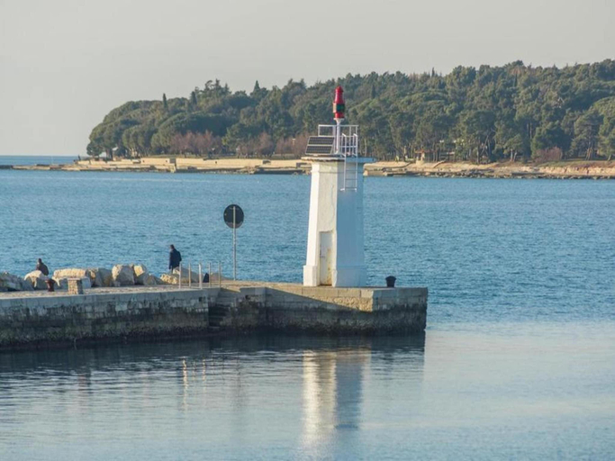 Others 4, Family apartment in Novigrad, Brtonigla