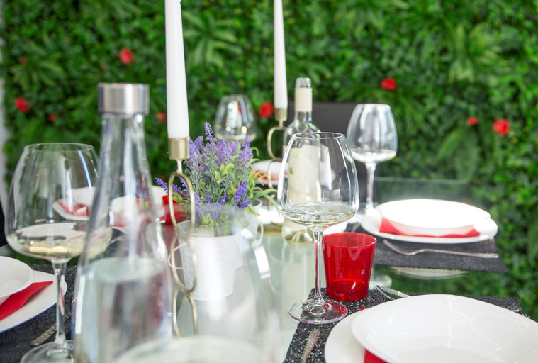 Food & Drinks, Dubai apartment, Albufeira