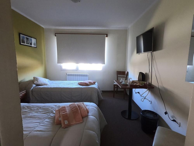 Others 3, Los Lagos Hotel, Lago Argentino