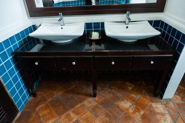 Bathroom 4, Le Luxe Boutique Hotel, Vientiane