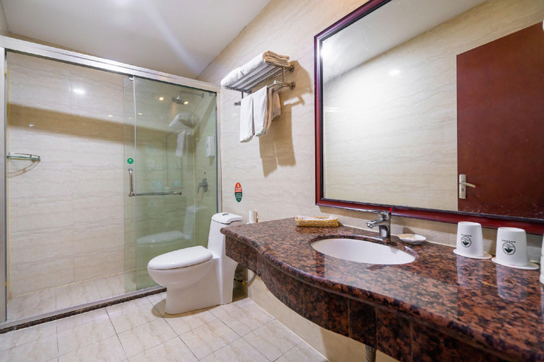 Bathroom 4, GreenTree Inn Wuxi Guangrui Road Hotel, Wuxi