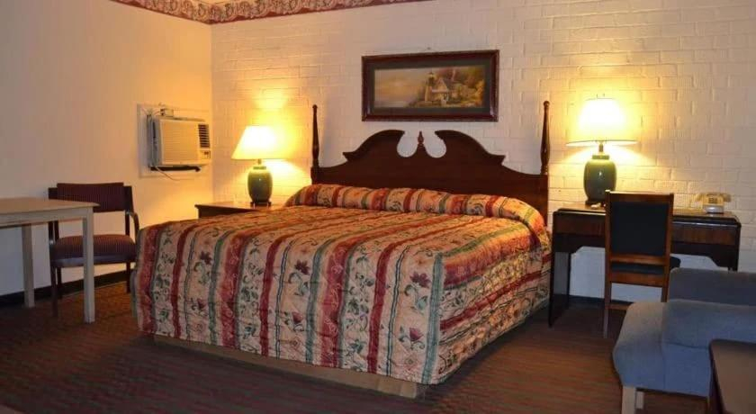 Bedroom 3, Motel Jesup, Wayne