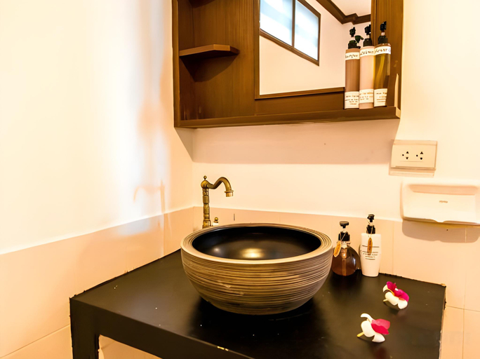 Bathroom 4, Zama Resort, Ko Phangan