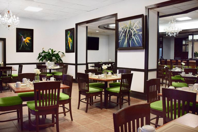 Food & Drinks 5, Seacoast Suites, Miami-Dade
