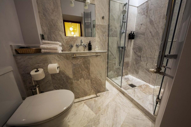 Bathroom 3, Rainforest Studio Downtown by Pretty Apartments, Municipiul Bucuresti