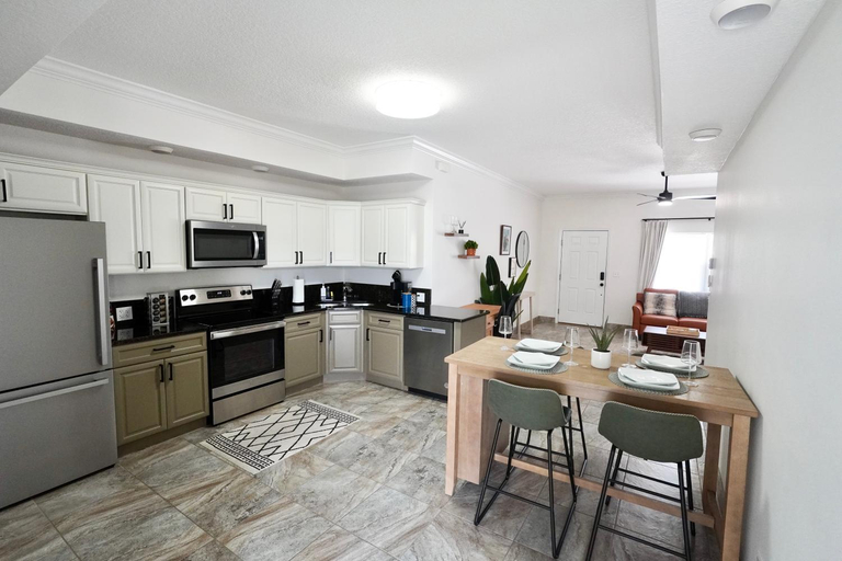 Others 3, Villa Olivo -2BR Modern Luxury-River & Ocean Access, Brevard