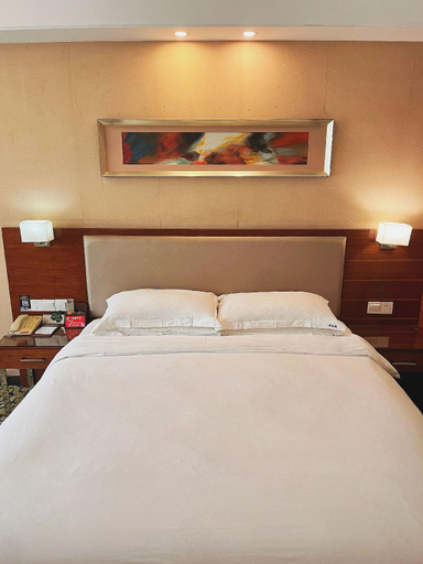Bedroom 2, Xi’erdun Hotel, Yichun