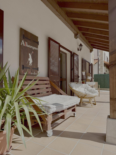 3, Albergue San Nicolas, Larrasoana, Navarra