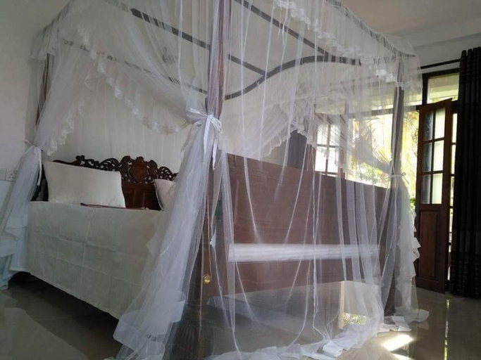 Bedroom 2, Minara Guest House, Weligama