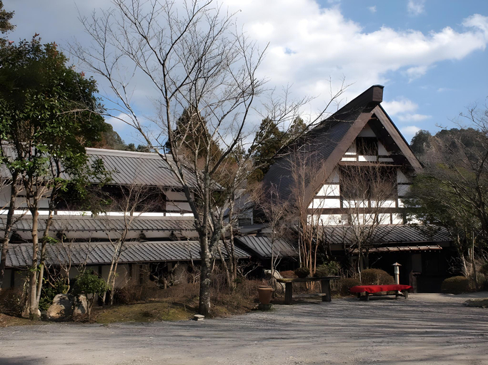 Others 3, Hazu Gassho, Shinshiro