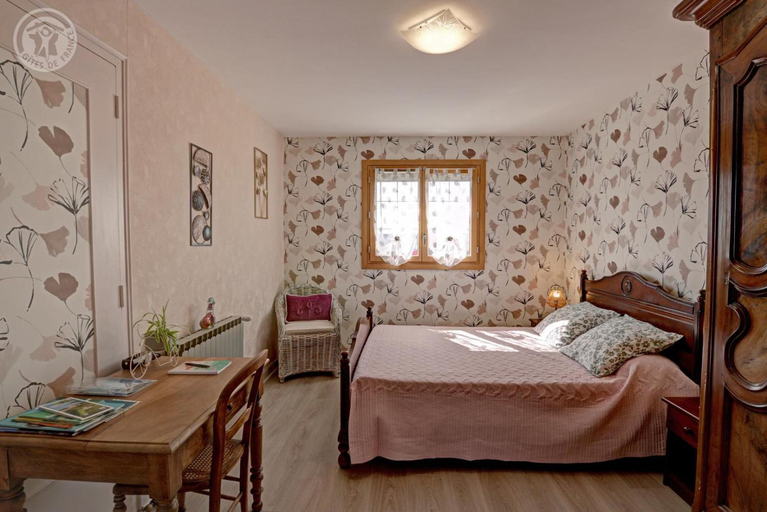 Bedroom 2, Au plein soleil, Loire