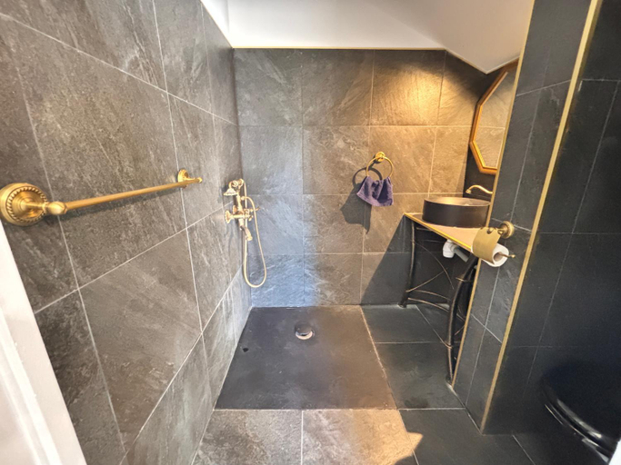 Bathroom 3, Villa Belle Epoque Saint-Raphael, Var