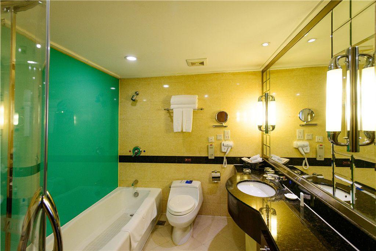 Bathroom 3, Dahe Jinjiang Hotel, Zhengzhou