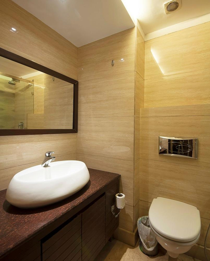 Bathroom 4, Metropolis Tourist Home, Delhi