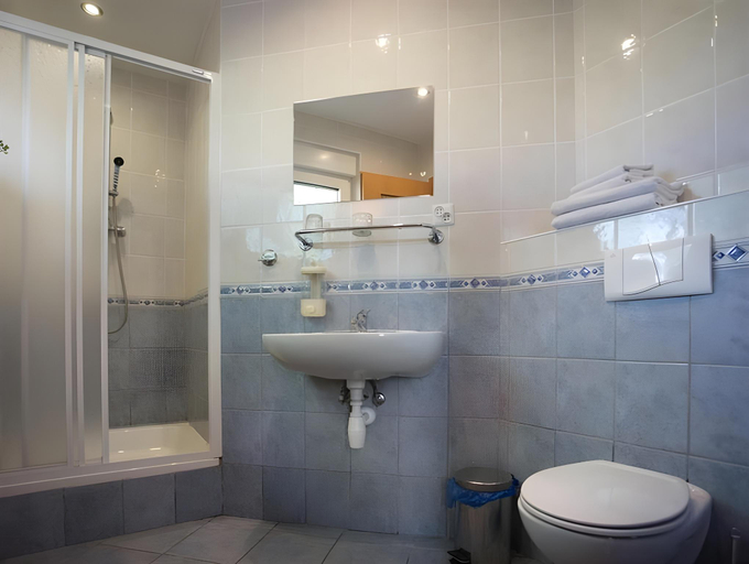 Bathroom 2, Karczma Taberska, Zielona Góra