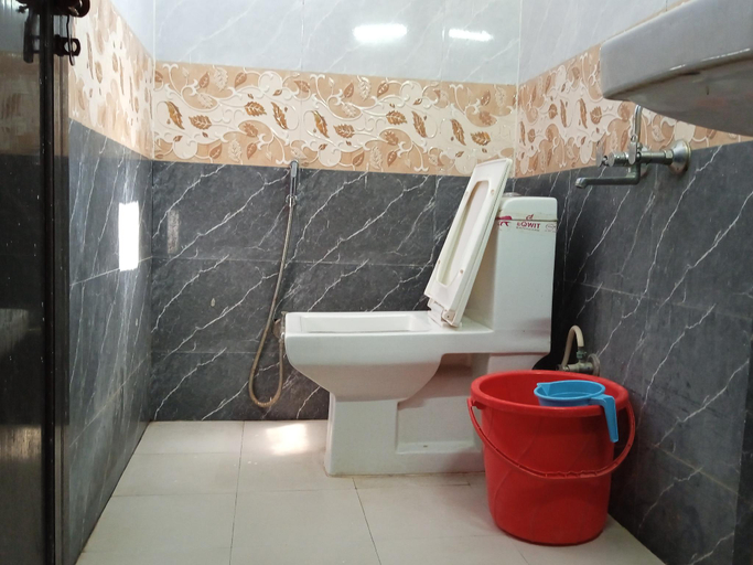 Others 5, Hotel Metro Regency, Lucknow