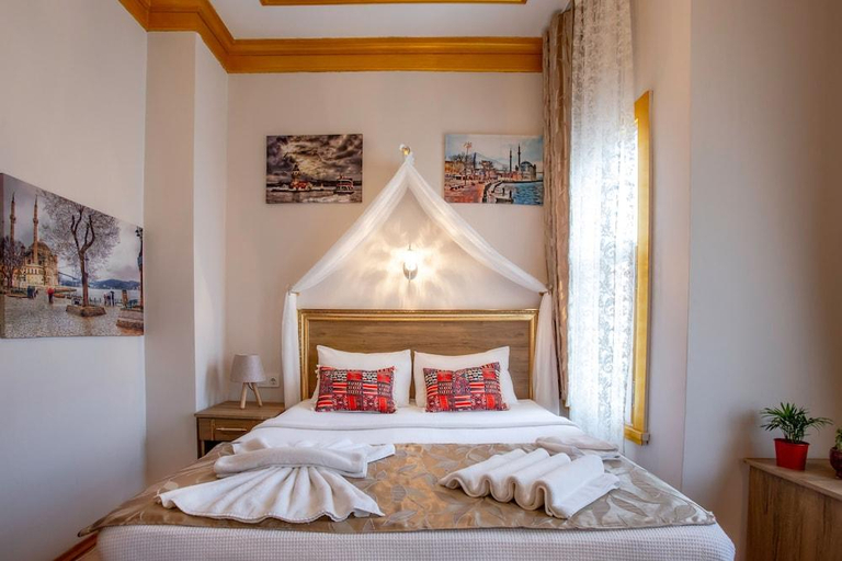 Bedroom 2, April Hotel, Fatih