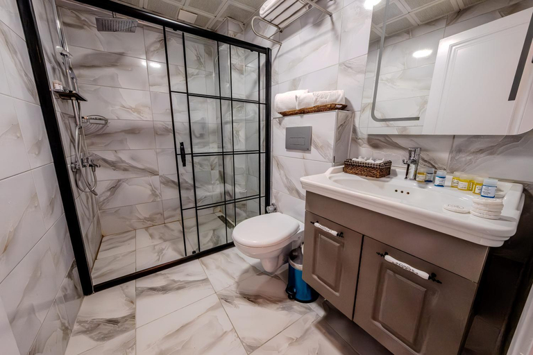 Bathroom 4, Rubby Hotel Kadikoy, Kadıköy